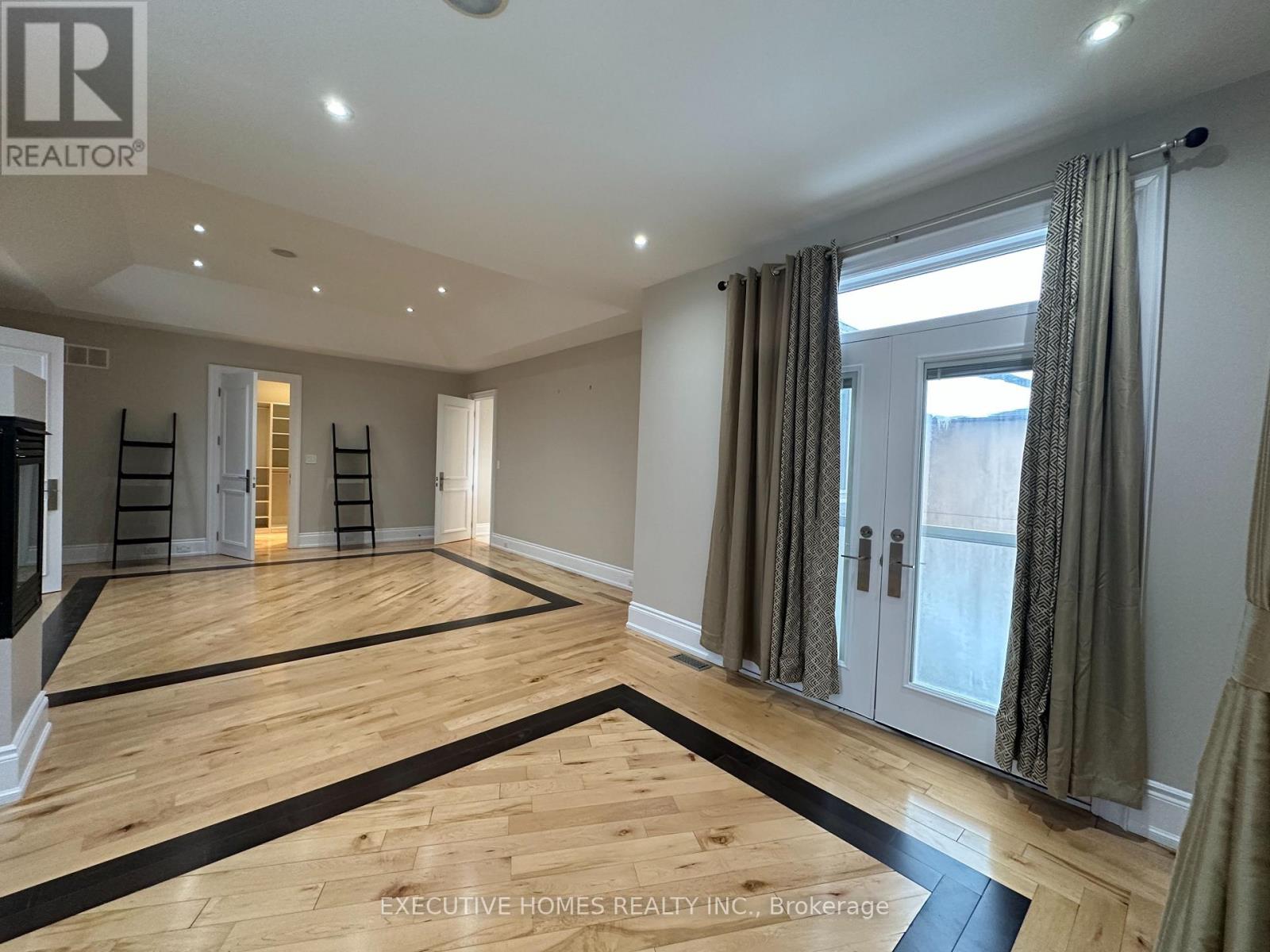 2613 Fifth Line W, Mississauga, Ontario  L5K 1V9 - Photo 23 - W12823392