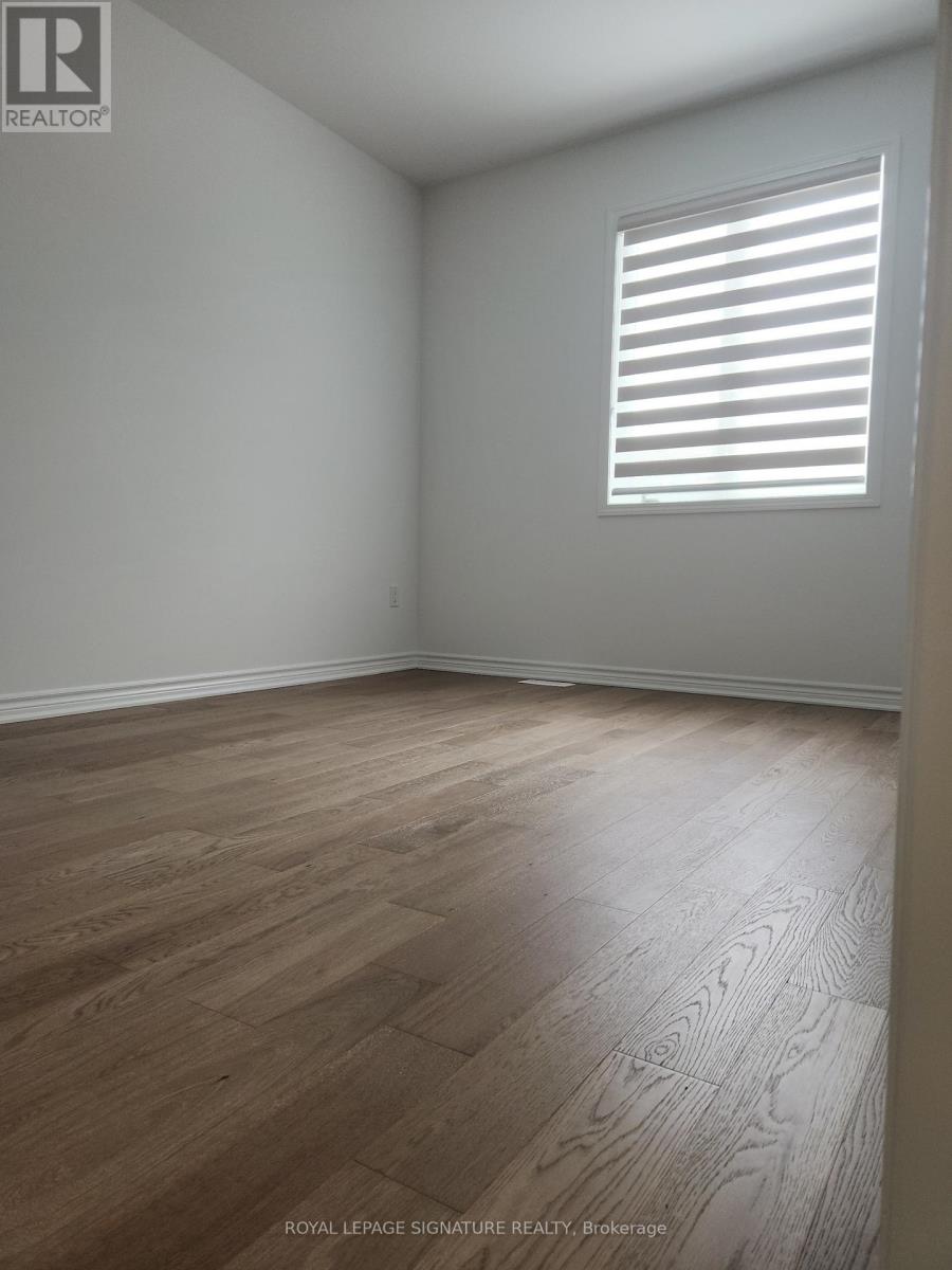 3218 Meadowridge Drive, Oakville, Ontario  L6H 8B4 - Photo 17 - W12823434