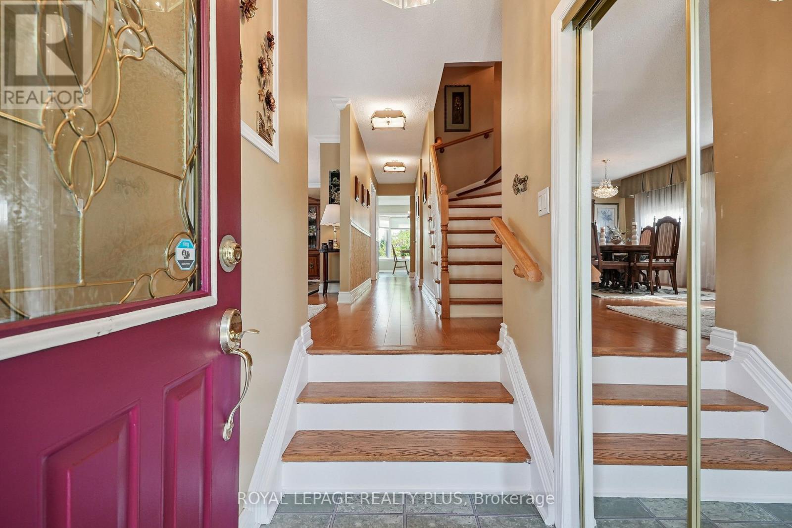 2335 Wyandotte Drive, Oakville, Ontario  L6L 2T4 - Photo 5 - W12823450