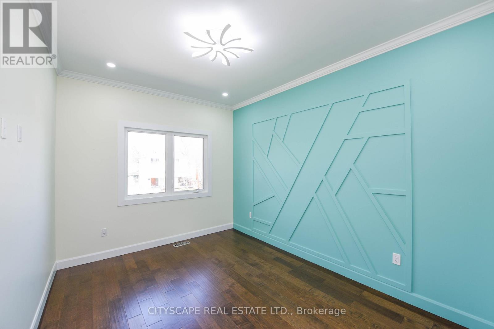 Upper - 3134 Merritt Avenue N, Mississauga, Ontario  L4T 1P3 - Photo 13 - W12823454