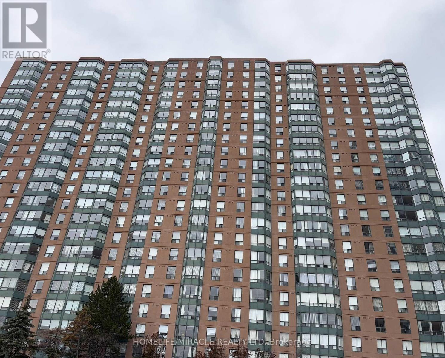 711 - 135 HILLCREST AVENUE, Mississauga, Ontario