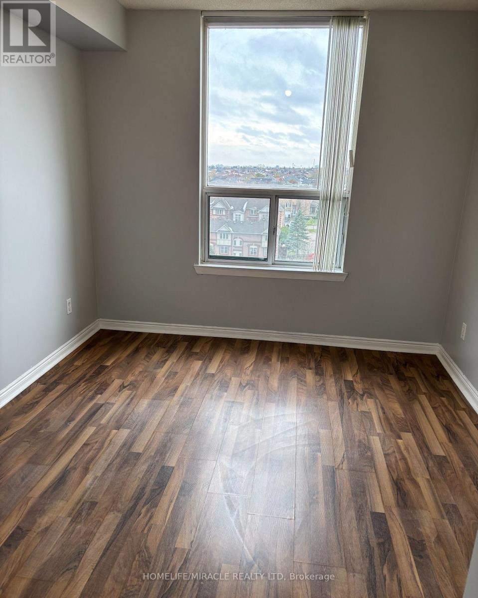 711 - 135 Hillcrest Avenue, Mississauga, Ontario  L5B 4B1 - Photo 10 - W12823474