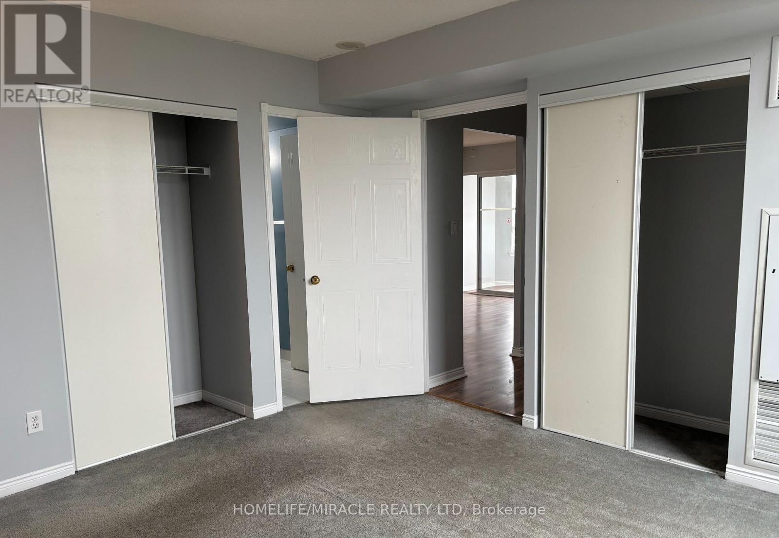 711 - 135 Hillcrest Avenue, Mississauga, Ontario  L5B 4B1 - Photo 13 - W12823474