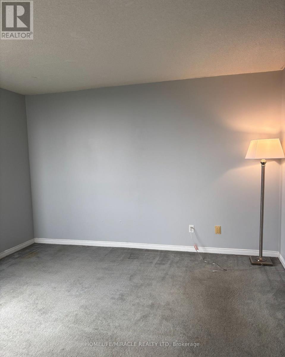 711 - 135 Hillcrest Avenue, Mississauga, Ontario  L5B 4B1 - Photo 14 - W12823474