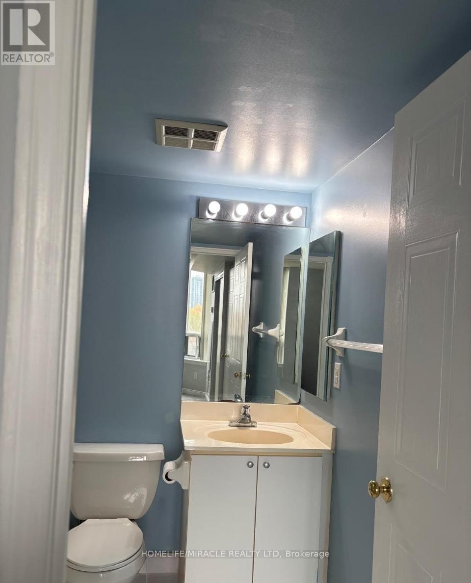 711 - 135 Hillcrest Avenue, Mississauga, Ontario  L5B 4B1 - Photo 17 - W12823474