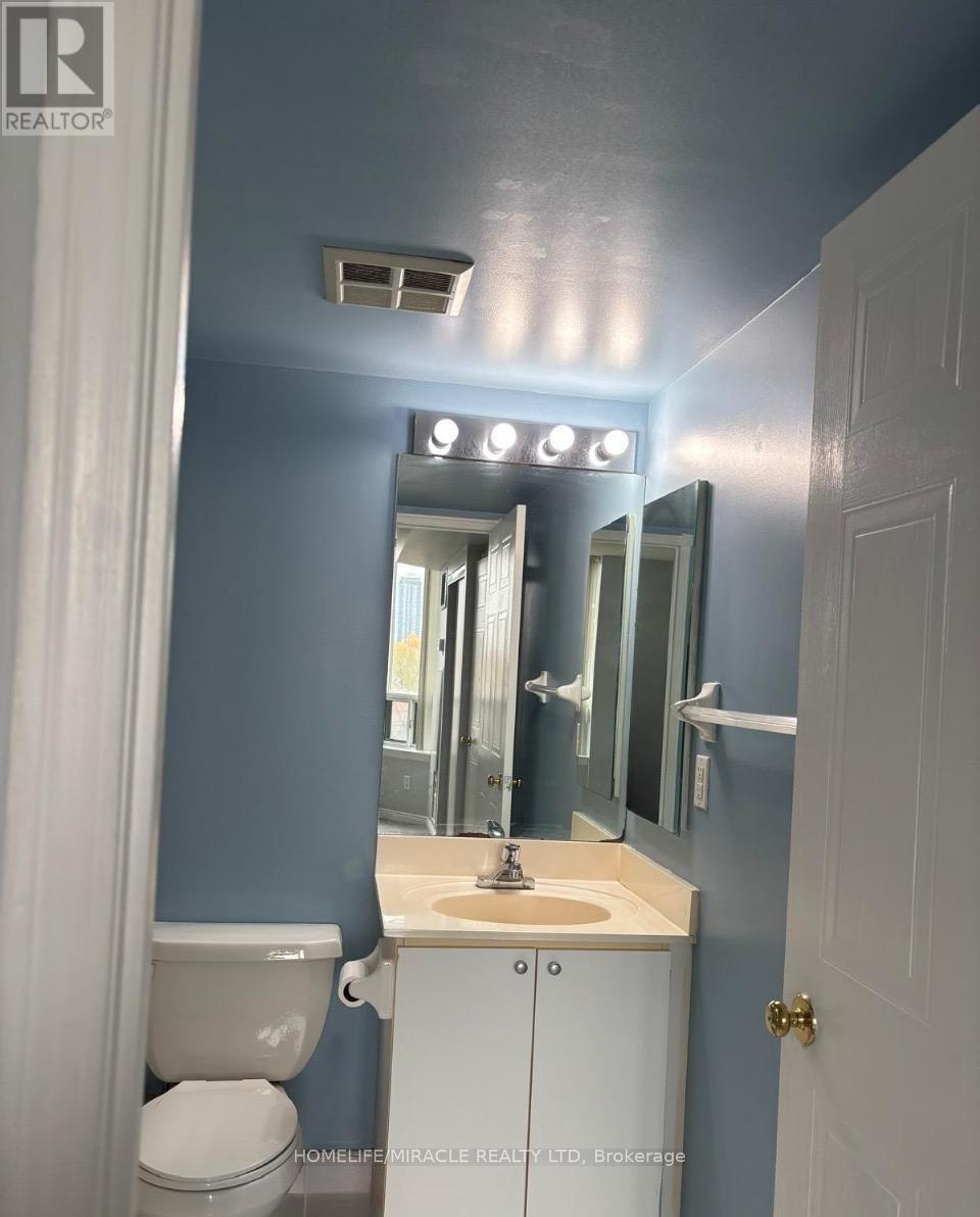 711 - 135 Hillcrest Avenue, Mississauga, Ontario  L5B 4B1 - Photo 18 - W12823474