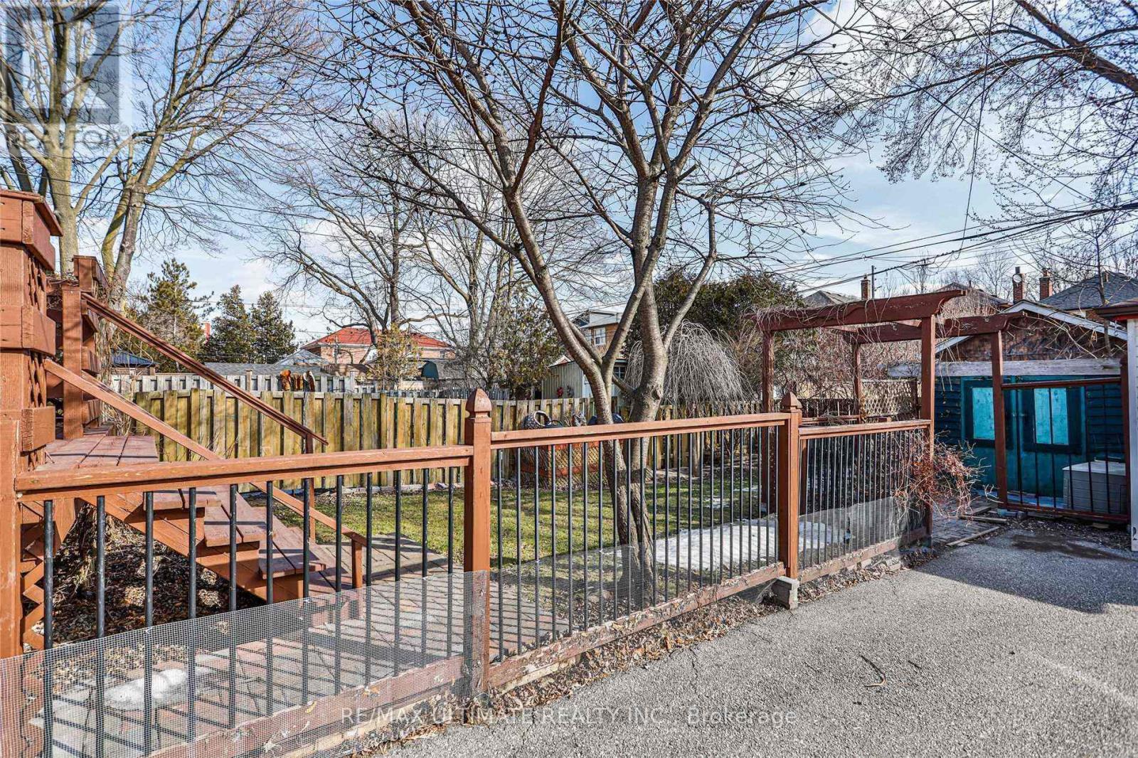 49 Fourth Street, Toronto, Ontario  M8V 2Y2 - Photo 17 - W12823488