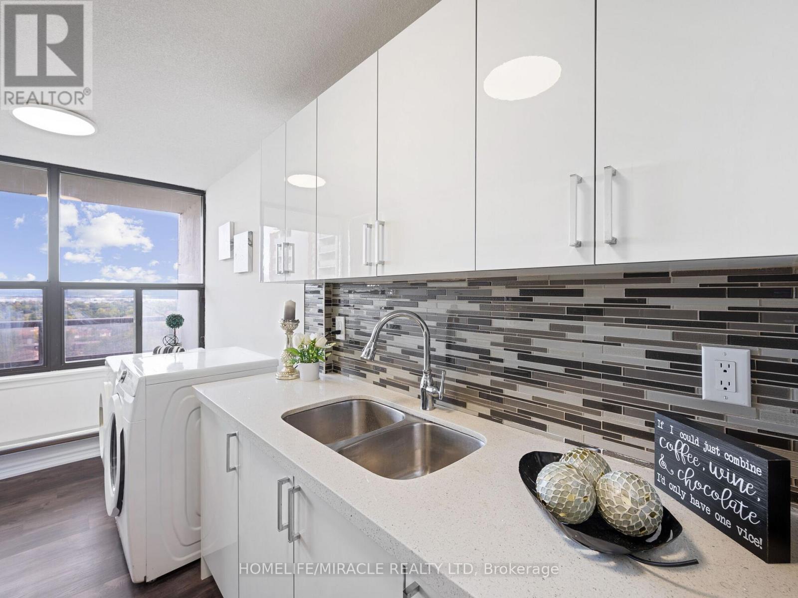 1511 - 4 Kings Cross Road, Brampton, Ontario  L6T 3X8 - Photo 12 - W12823498