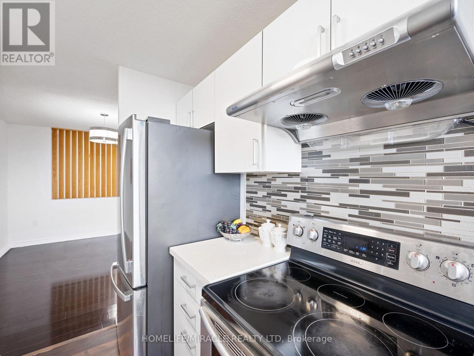 1511 - 4 Kings Cross Road, Brampton, Ontario  L6T 3X8 - Photo 13 - W12823498