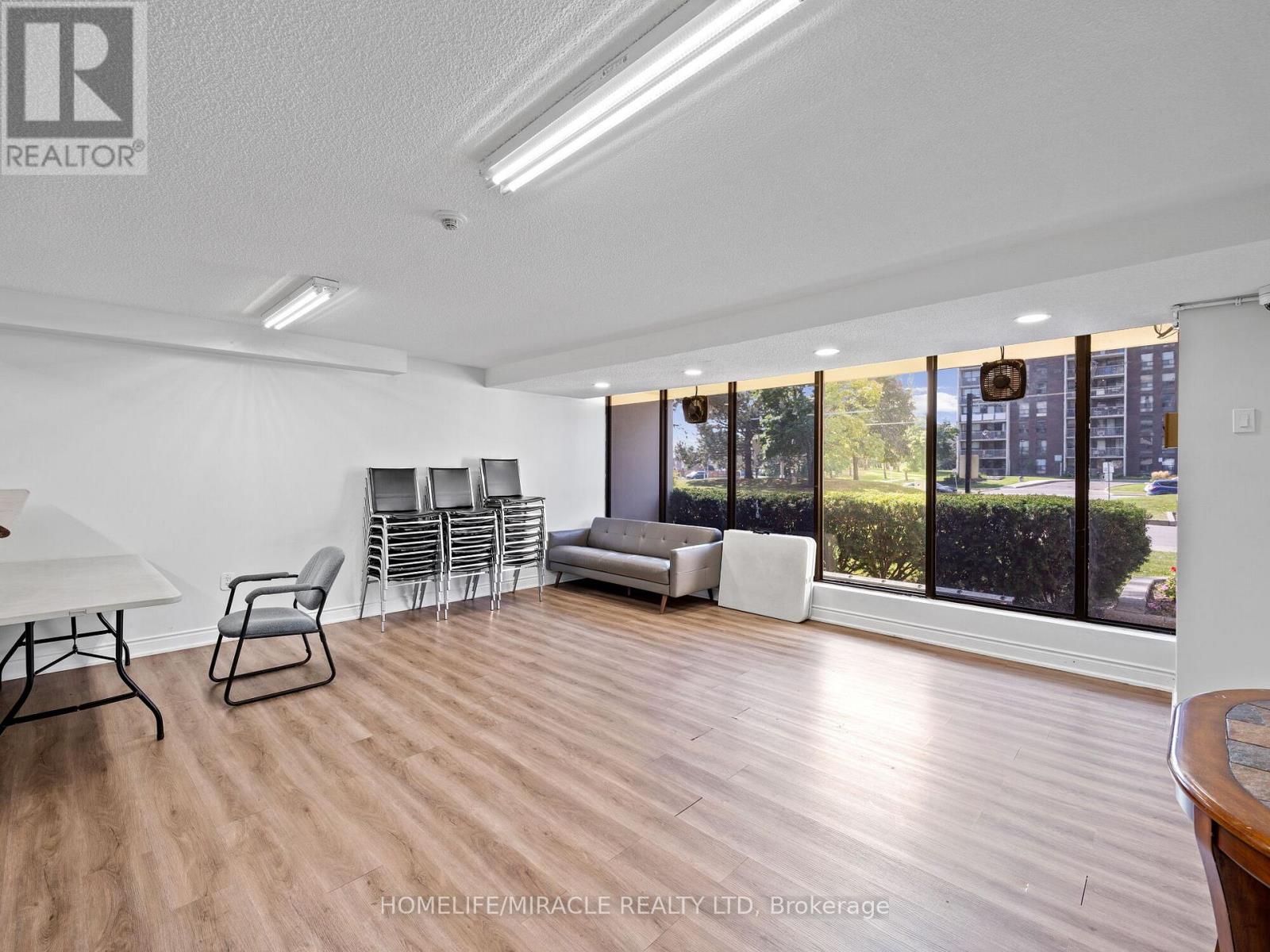 1511 - 4 Kings Cross Road, Brampton, Ontario  L6T 3X8 - Photo 33 - W12823498