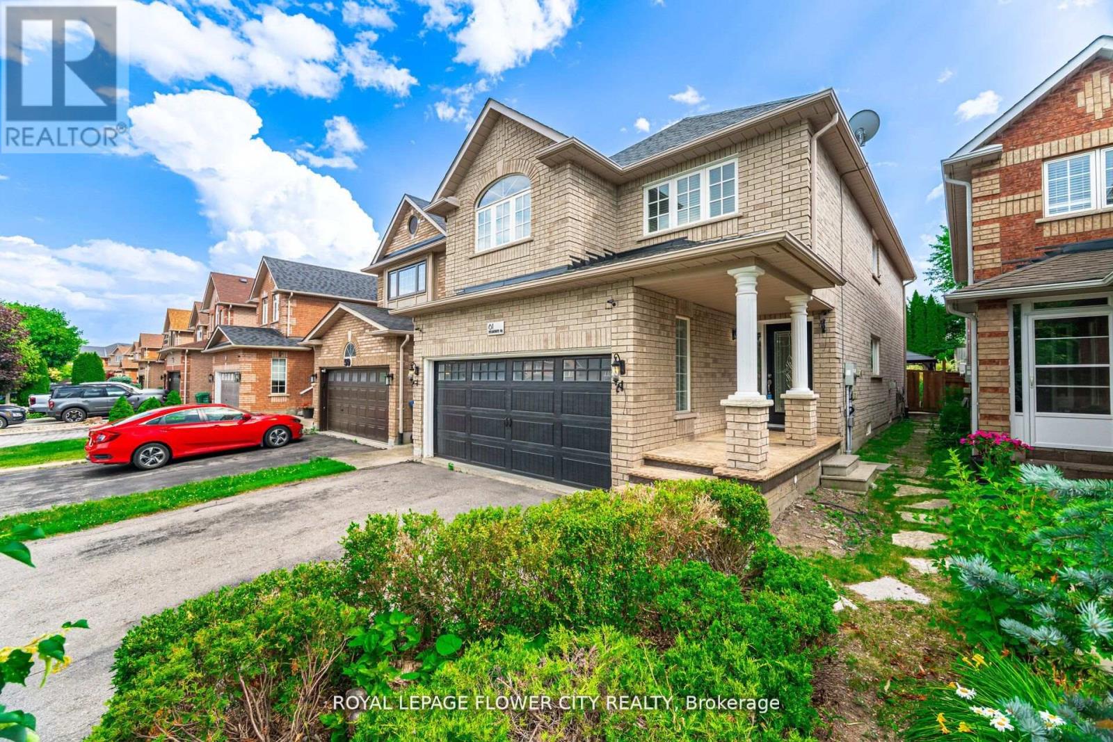 61 Headwater Road, Caledon, Ontario  L7E 2W4 - Photo 3 - W12823516