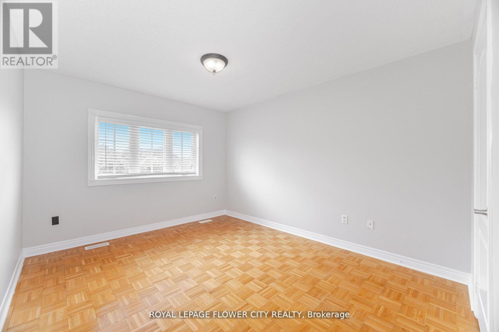 61 Headwater Road, Caledon, Ontario  L7E 2W4 - Photo 35 - W12823516