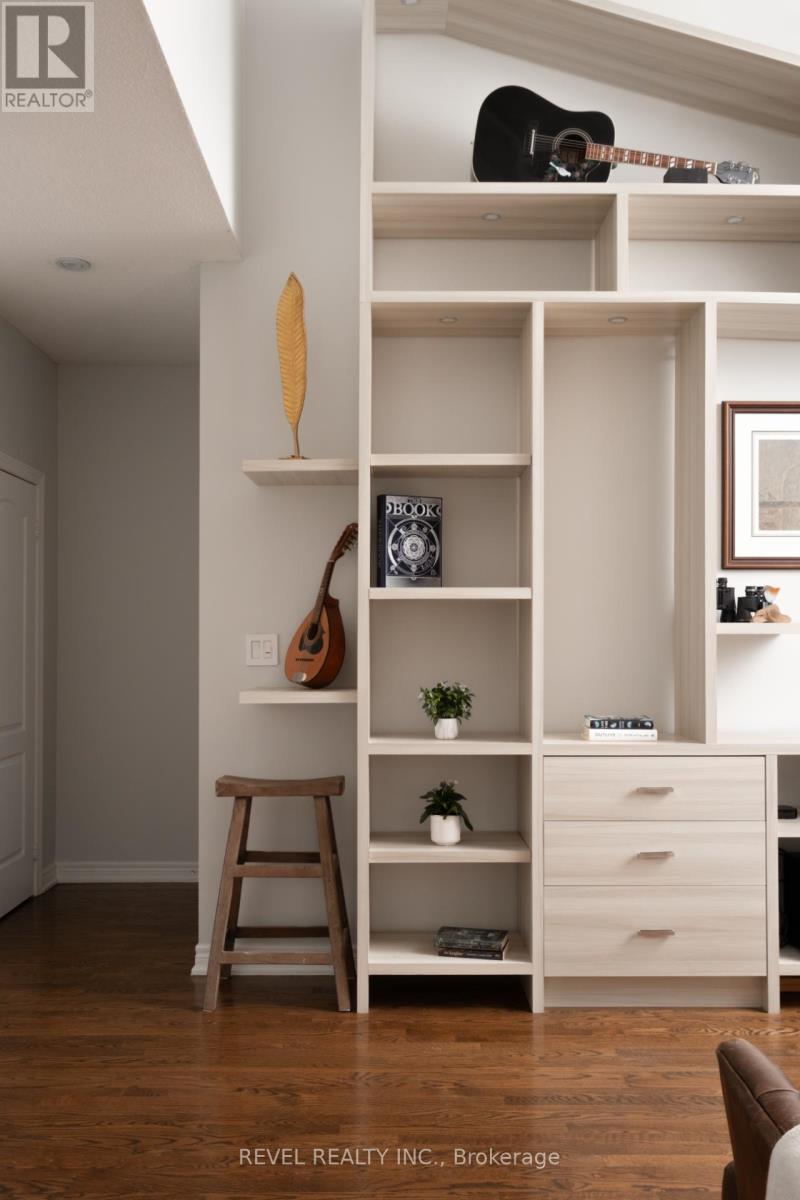 54 North Riverdale Drive, Caledon, Ontario  L7C 3K3 - Photo 17 - W12823518