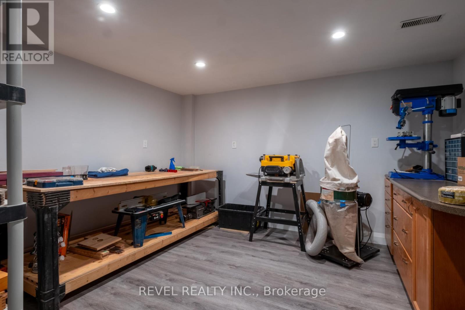 54 North Riverdale Drive, Caledon, Ontario  L7C 3K3 - Photo 43 - W12823518