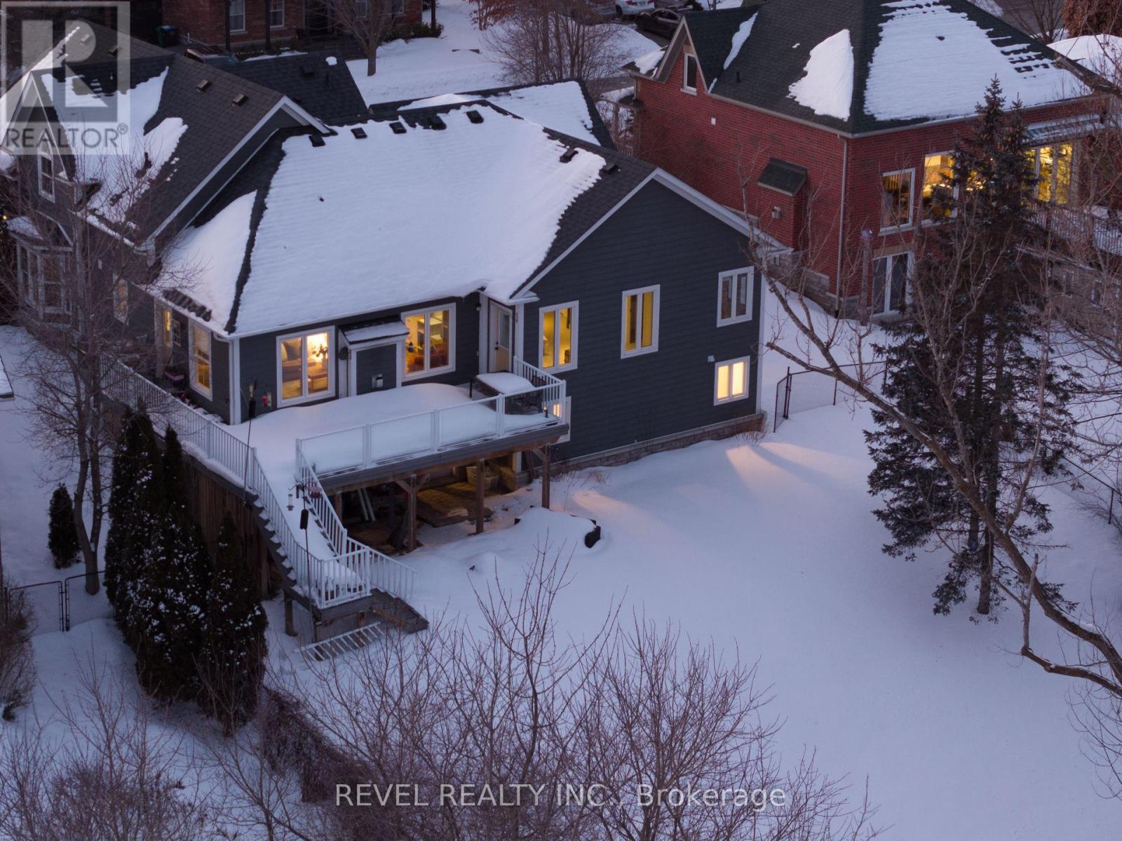 54 North Riverdale Drive, Caledon, Ontario  L7C 3K3 - Photo 48 - W12823518