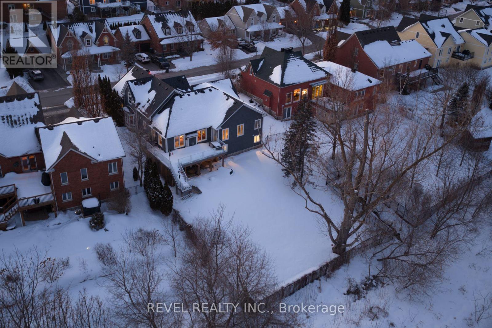 54 North Riverdale Drive, Caledon, Ontario  L7C 3K3 - Photo 49 - W12823518