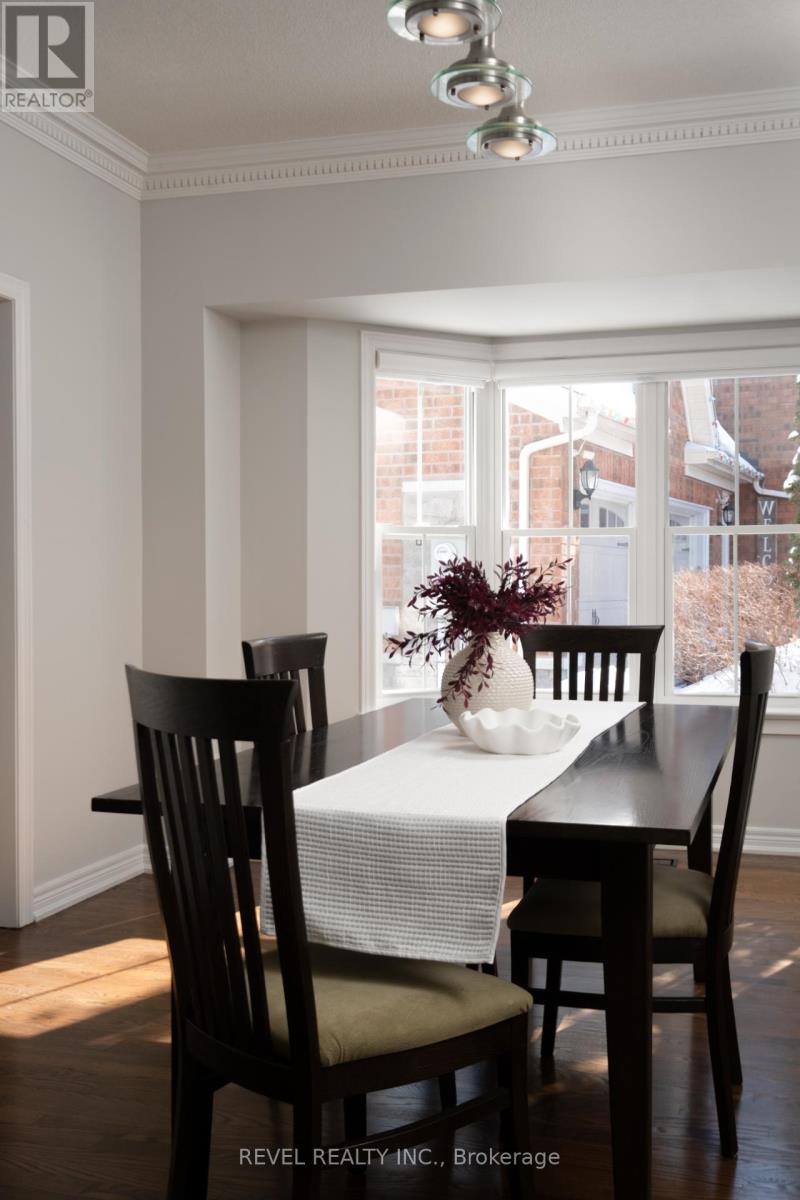 54 North Riverdale Drive, Caledon, Ontario  L7C 3K3 - Photo 6 - W12823518