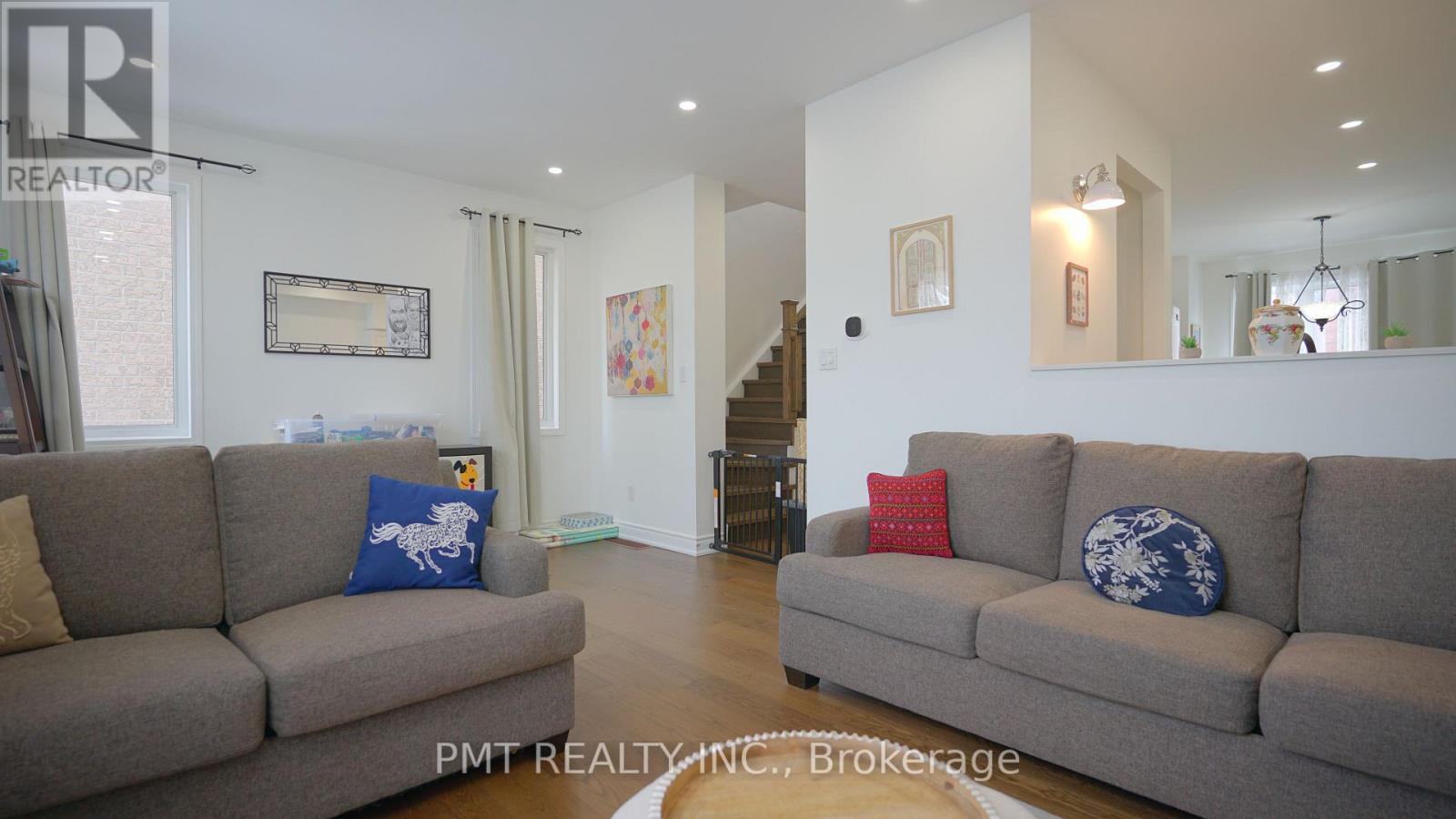 21 - 7155 Magistrate Terrace, Mississauga, Ontario  L5W 1Y7 - Photo 2 - W12823534