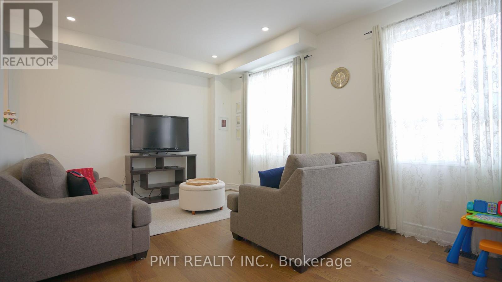 21 - 7155 Magistrate Terrace, Mississauga, Ontario  L5W 1Y7 - Photo 5 - W12823534