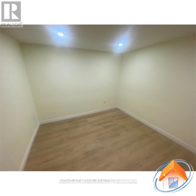 Bsmt - 2640 Wynten Way, Oakville (Cv Clearview), Ontario  L6J 6Y8 - Photo 4 - W12823564