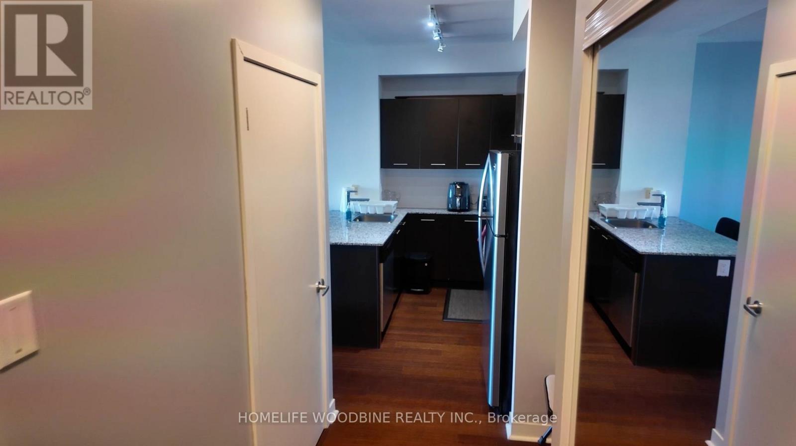 1412 - 365 Prince Of Wales Drive, Mississauga, Ontario  L5B 0E2 - Photo 3 - W12823574