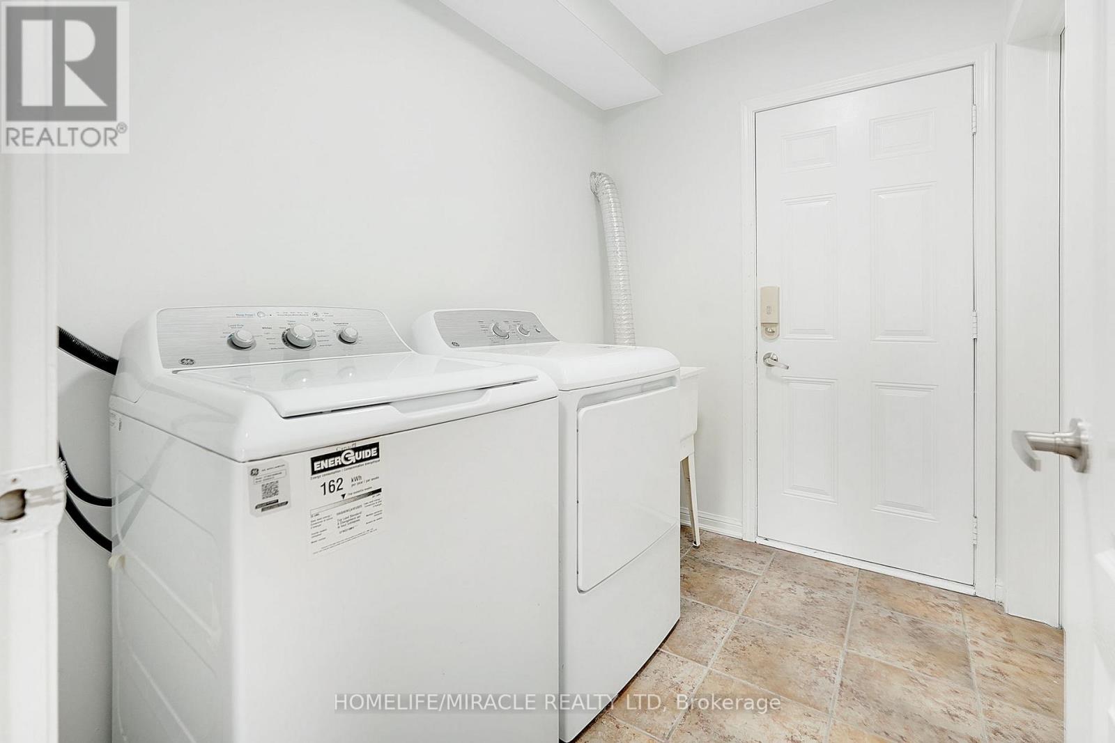 5 Bleasdale Avenue, Brampton, Ontario  L7A 0R4 - Photo 34 - W12823608