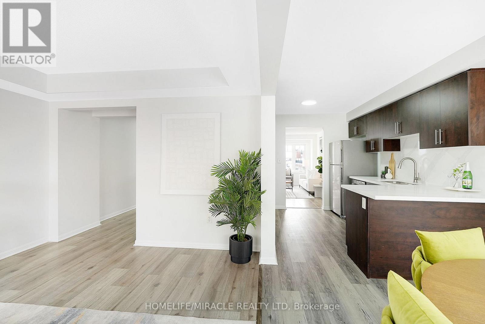 5 Bleasdale Avenue, Brampton, Ontario  L7A 0R4 - Photo 6 - W12823608