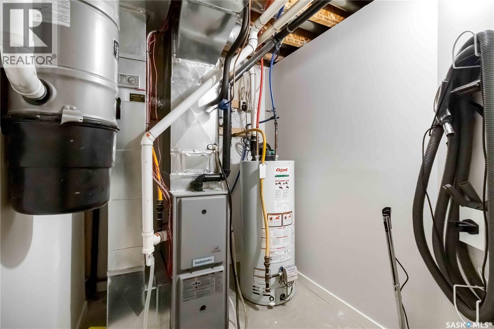 215 410 Ledingham Way, Saskatoon, Saskatchewan  S7V 0C4 - Photo 25 - SK029216