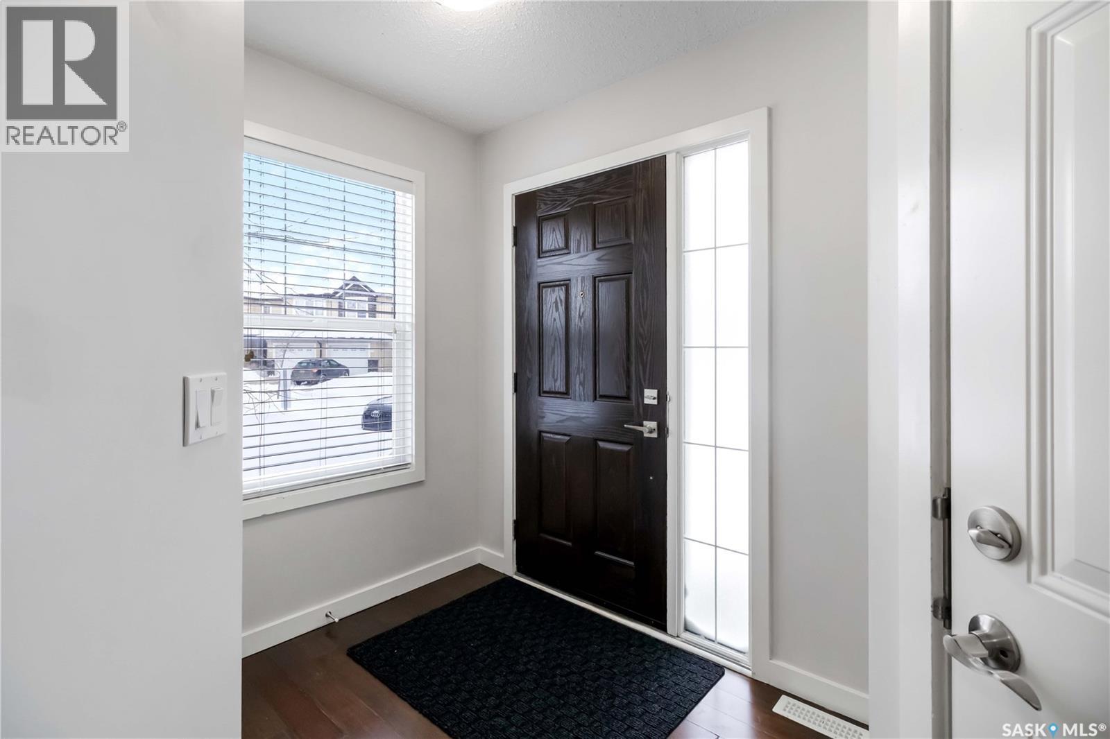 215 410 Ledingham Way, Saskatoon, Saskatchewan  S7V 0C4 - Photo 2 - SK029216