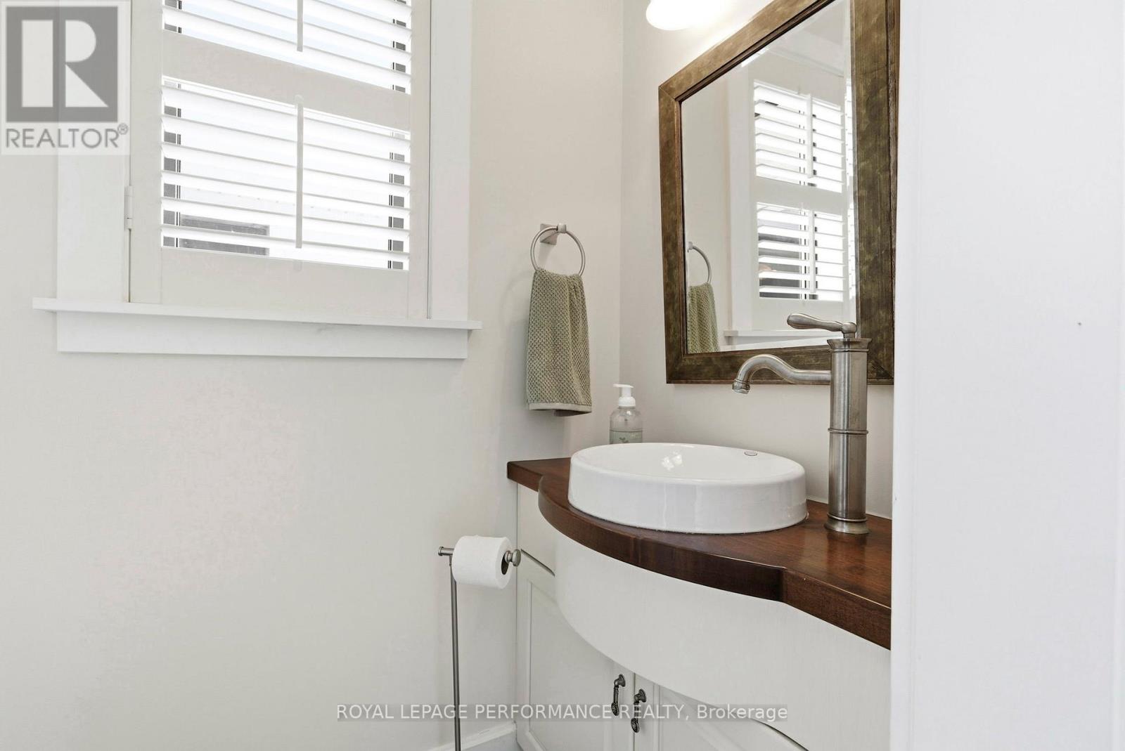 18537 Stonehouse Point Road, South Glengarry, Ontario  K6H 5R5 - Photo 36 - X12821848