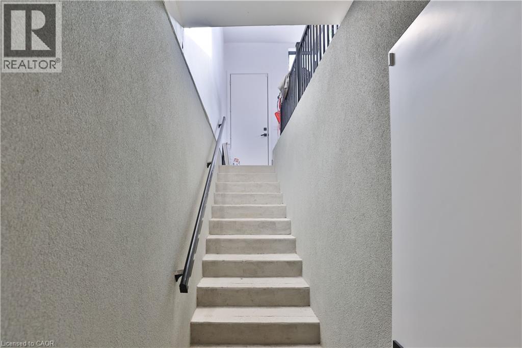 70 Upper Mount Albion Road, Hamilton, Ontario  L8J 2S1 - Photo 37 - 40806591