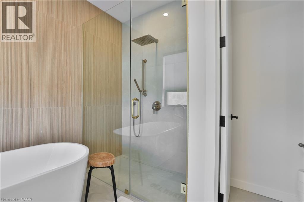 70 Upper Mount Albion Road, Hamilton, Ontario  L8J 2S1 - Photo 21 - 40806591