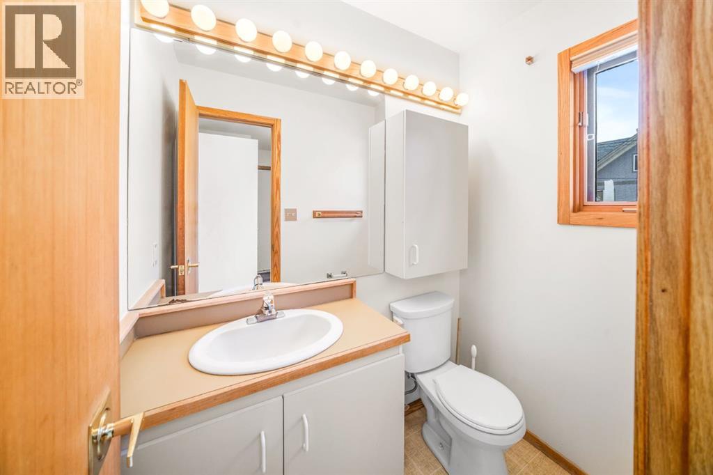 8, 838 3rd Street, Canmore, Alberta  T1W 2J7 - Photo 18 - A2287897