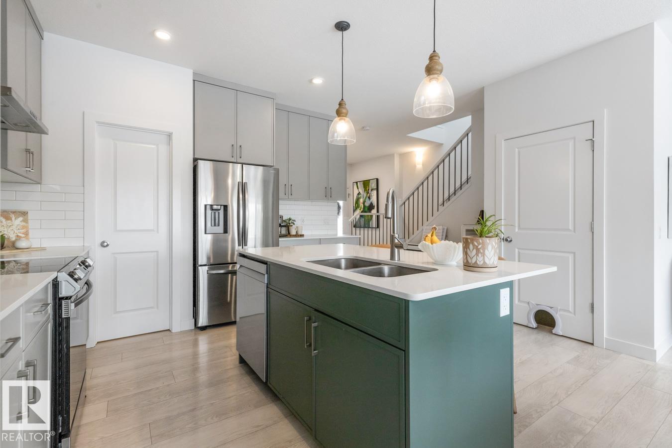 94 Horton Wy, Ardrossan, Alberta  T8E 0B2 - Photo 5 - E4474955