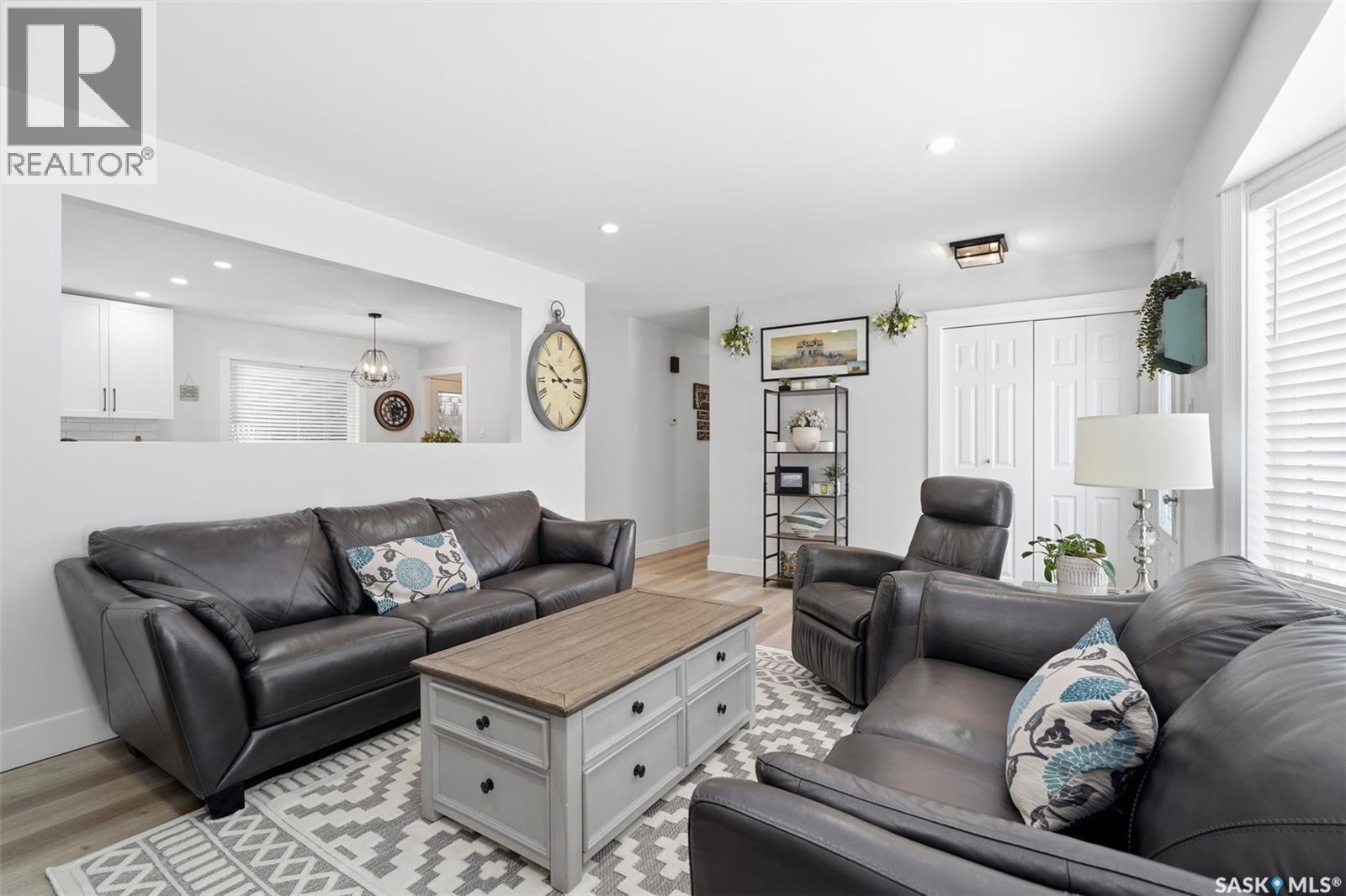 259 Verbeke Crescent, Saskatoon, Saskatchewan  S7K 6K2 - Photo 5 - SK029236