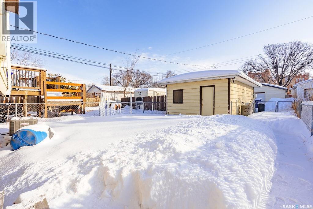 724 M Avenue S, Saskatoon, Saskatchewan  S7M 2L4 - Photo 30 - SK029227