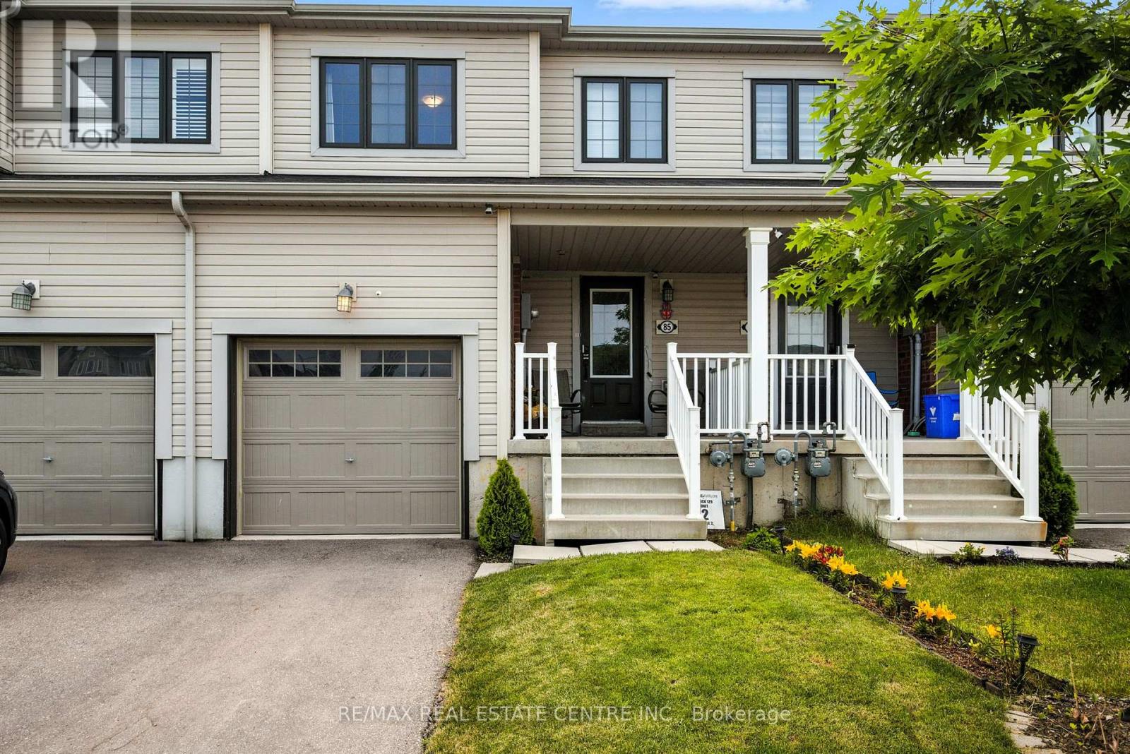 85 Thompson Road, Haldimand, Ontario  N3W 2G9 - Photo 2 - X12823412