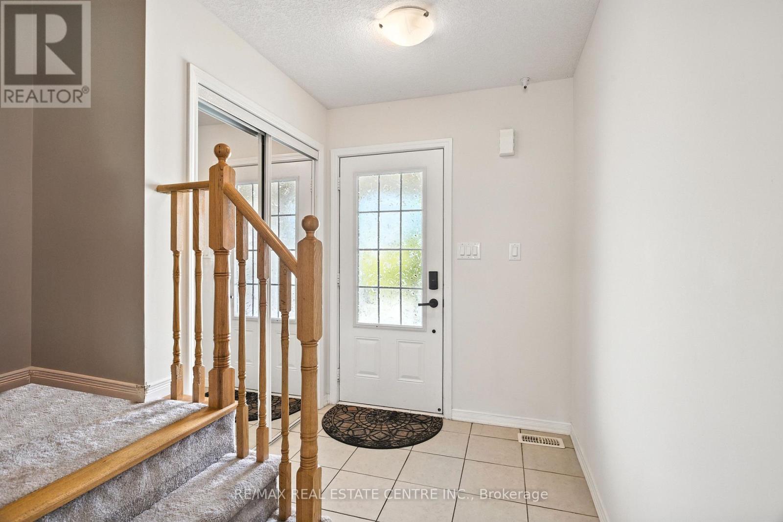 85 Thompson Road, Haldimand, Ontario  N3W 2G9 - Photo 5 - X12823412