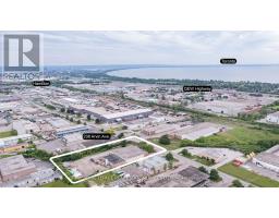 242 ARVIN AVENUE, Hamilton, Ontario