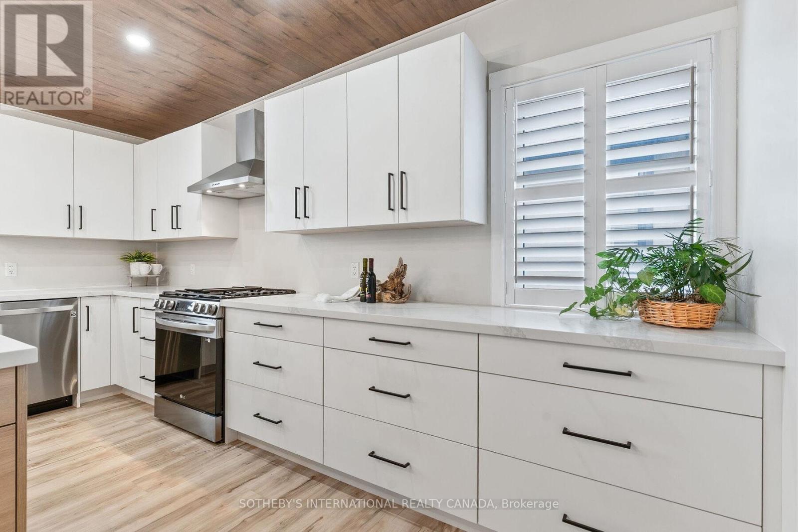 474 Creekwood Drive, Saugeen Shores, Ontario  N0H 2L0 - Photo 13 - X12823470