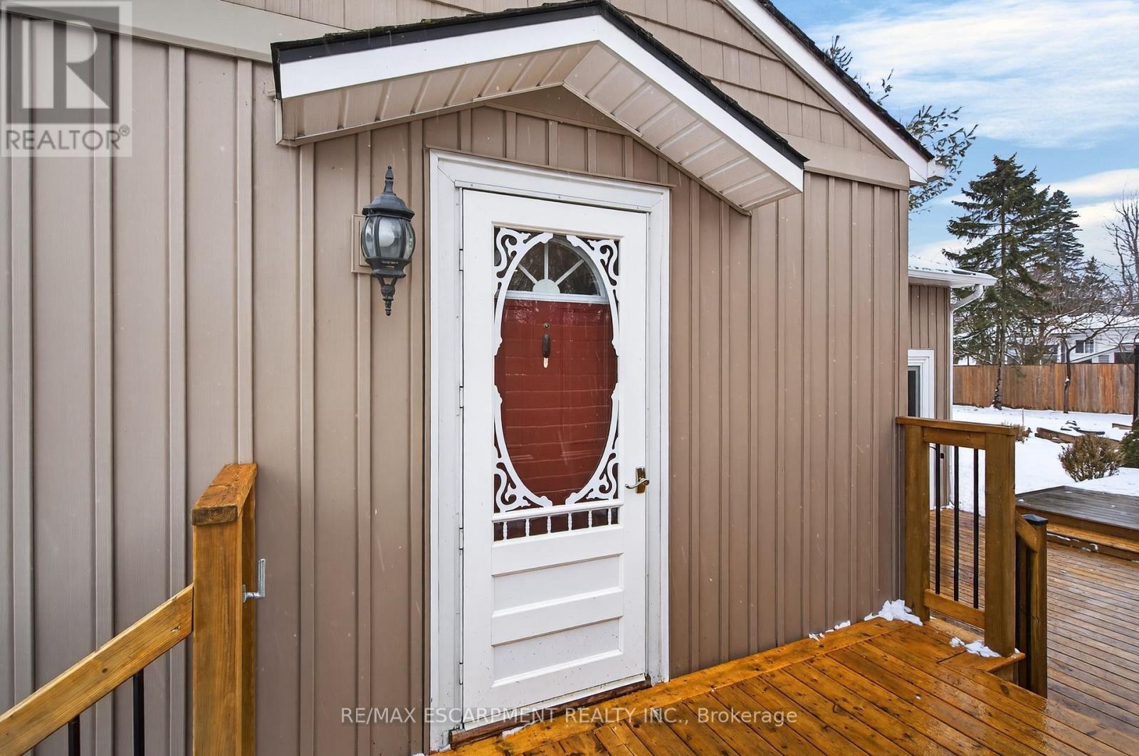 3288 Poplar Avenue, Fort Erie, Ontario  L0S 1N0 - Photo 5 - X12823590