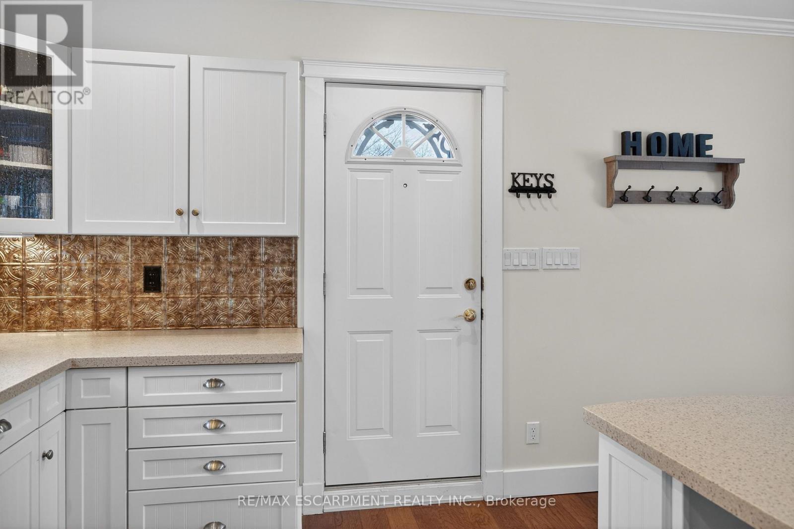 3288 Poplar Avenue, Fort Erie, Ontario  L0S 1N0 - Photo 6 - X12823590