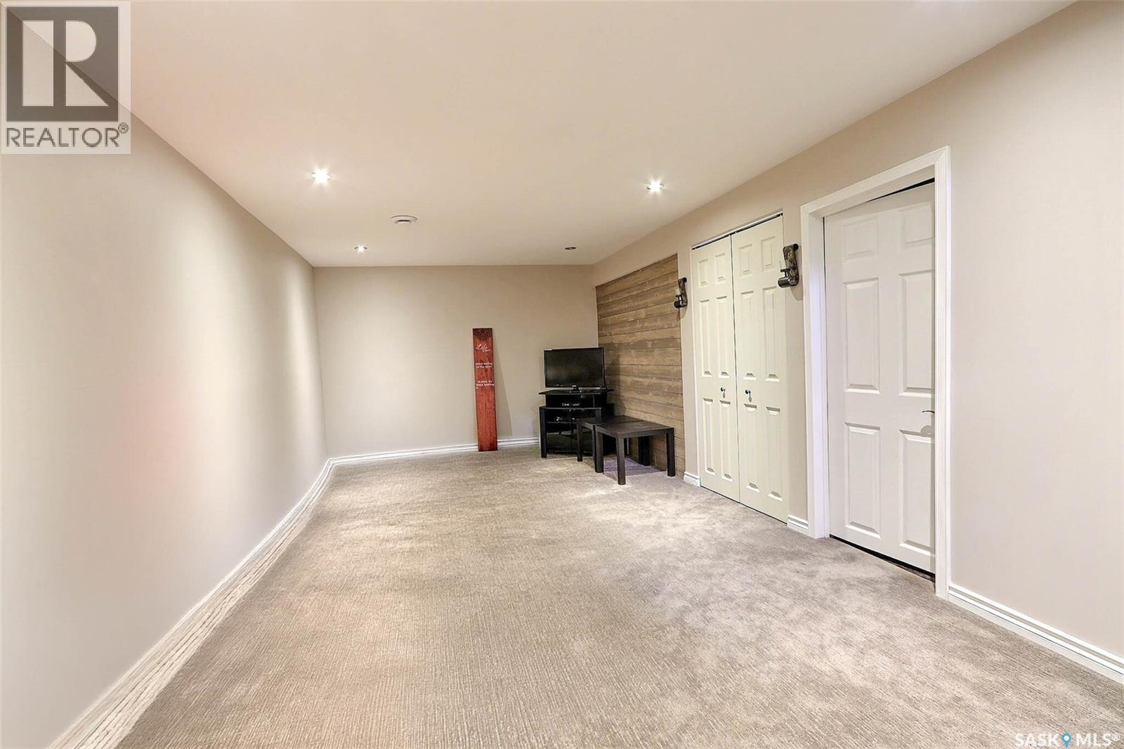 122 Macarthur Drive, Prince Albert, Saskatchewan  S6V 5X1 - Photo 12 - SK029042