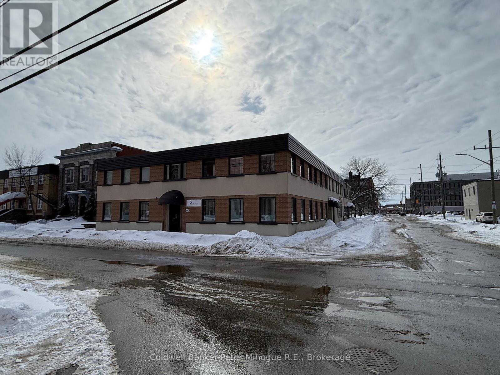 581 Fraser Street, North Bay (Central), Ontario  P1B 3X3 - Photo 2 - X12823658