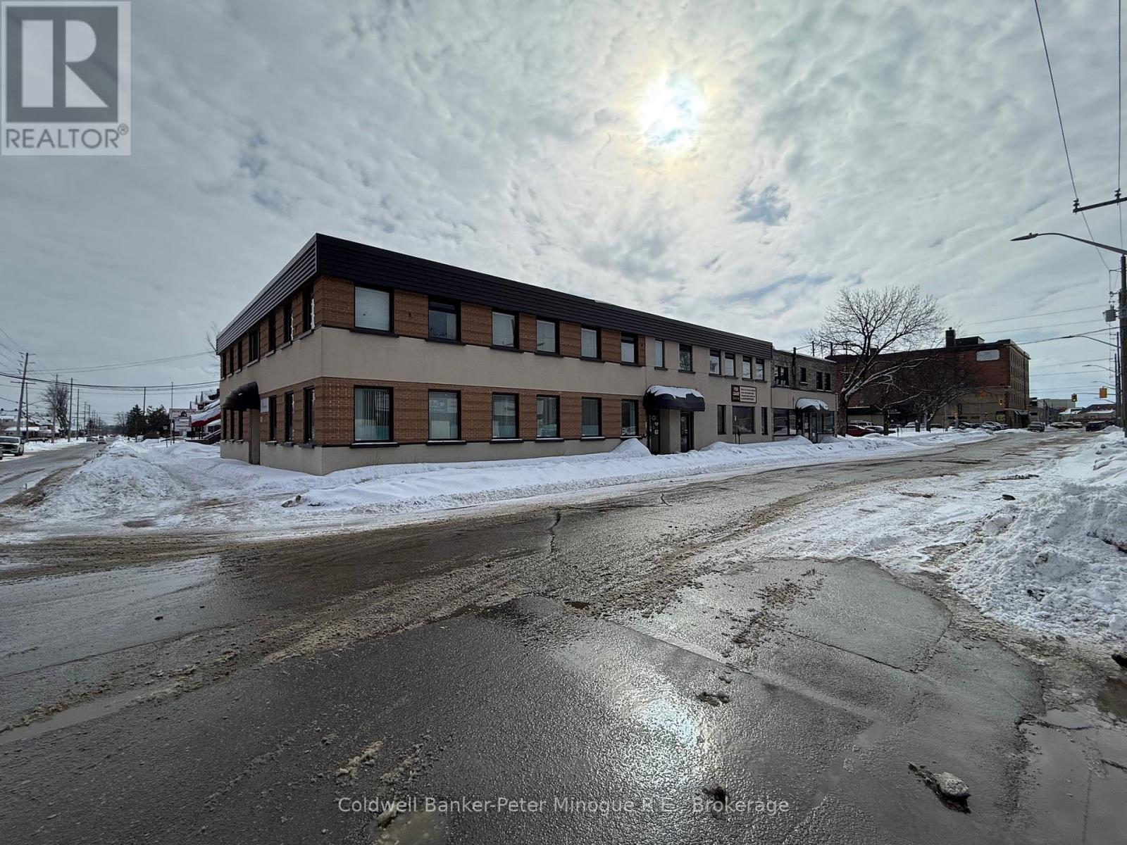 581 Fraser Street, North Bay (Central), Ontario  P1B 3X3 - Photo 3 - X12823658