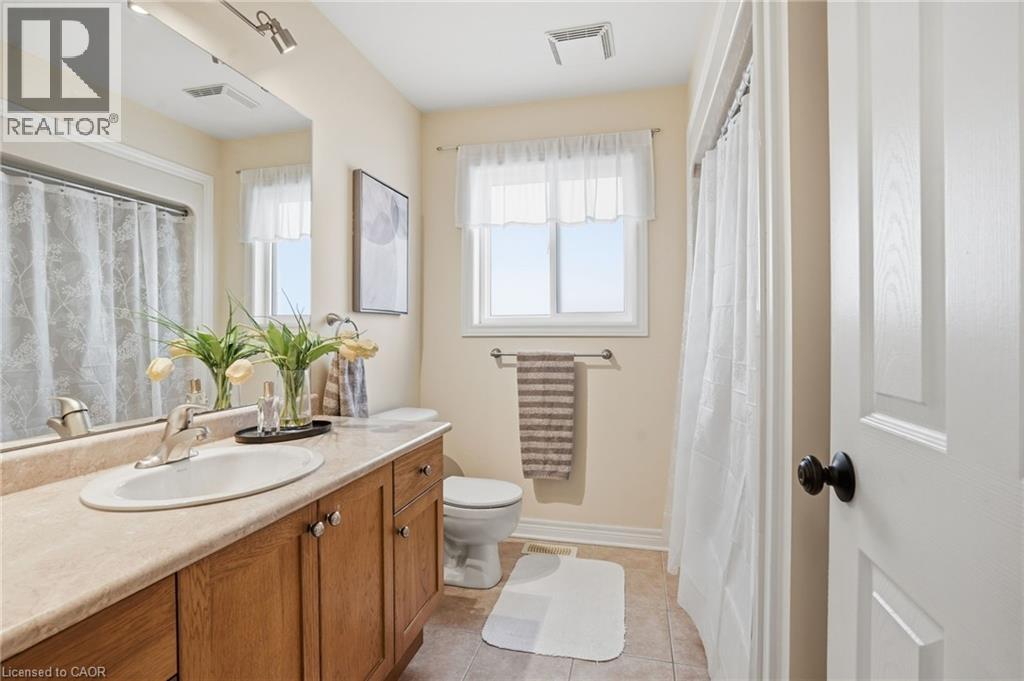 8407 Heikoop Crescent, Niagara Falls, Ontario  L2H 3J7 - Photo 13 - 40807495