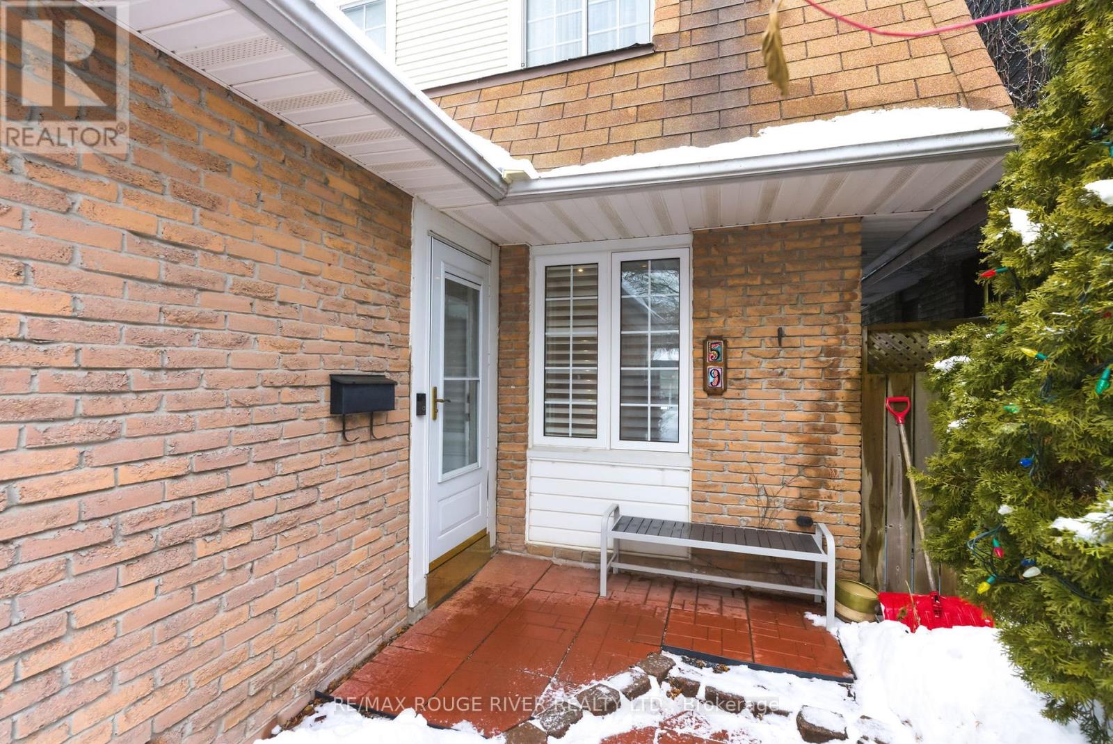 59 Muir Crescent, Whitby, Ontario  L1P 1B5 - Photo 2 - E12823736