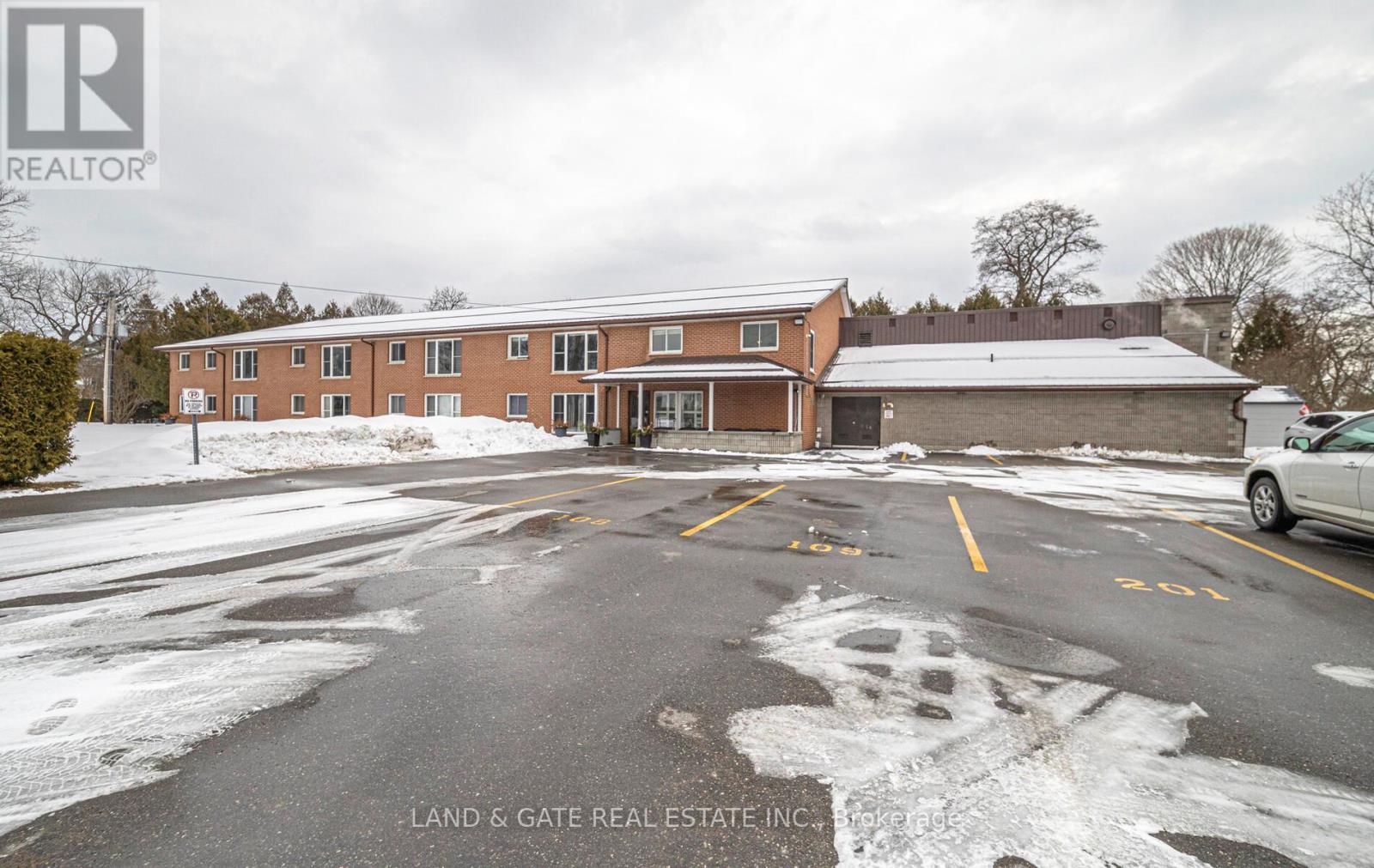 208 - 133 Ontario Street, Cobourg, Ontario  K9A 3B4 - Photo 2 - X12823688
