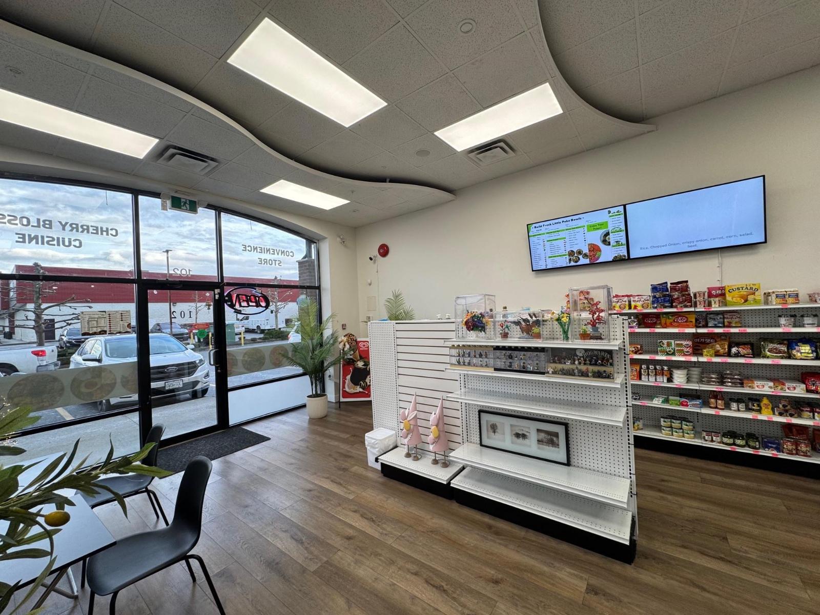 102 7491 Vedder Road, Sardis West Vedder, Chilliwack, British Columbia  V2R 6E7 - Photo 3 - C8072739