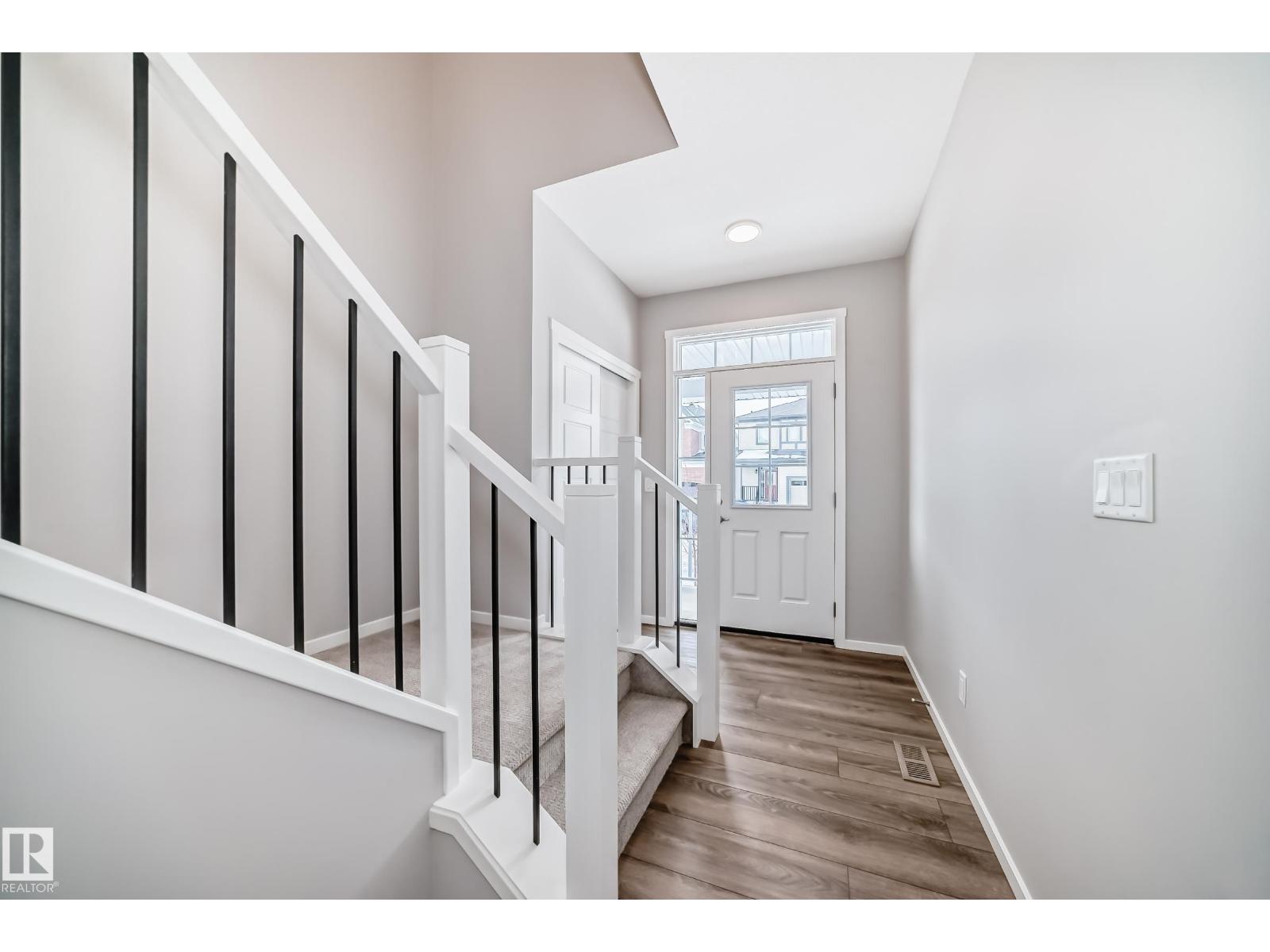 2031 209 St Nw, Edmonton, Alberta  T6M 2P5 - Photo 6 - E4470791